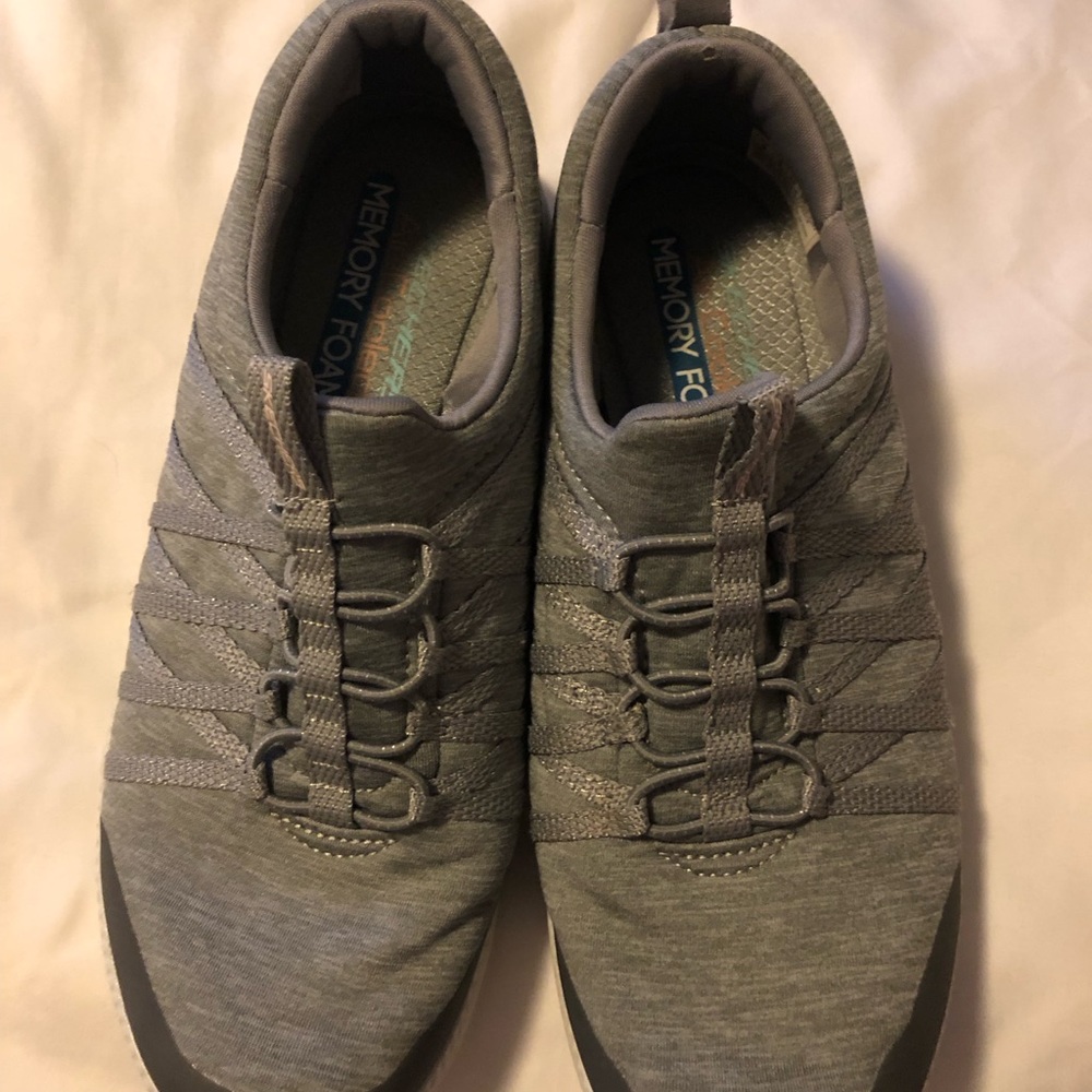 Women’s Skechers Air Cooled Memory Foam Sneakers Gray size 8